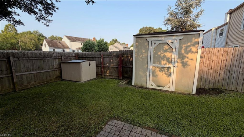 Photo 12 of 30 residential for sale in Virginia Beach virginia