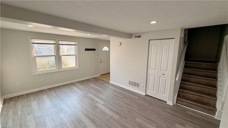 Photo 4 of 30 residential for sale in Virginia Beach virginia