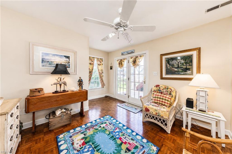 Photo 19 of 43 residential for sale in Hampton virginia