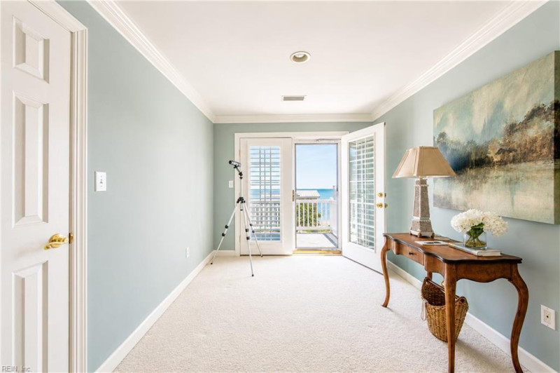 Photo 34 of 43 residential for sale in Hampton virginia