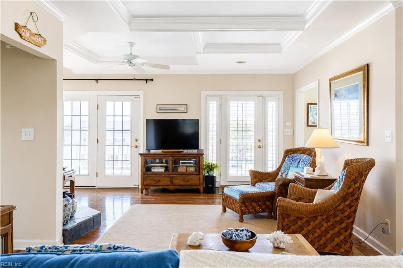 Photo 8 of 43 residential for sale in Hampton virginia