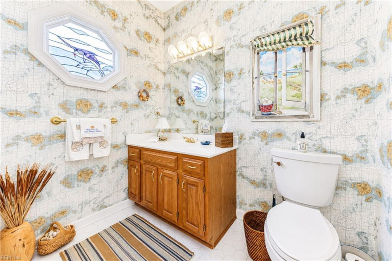 Photo 9 of 43 residential for sale in Hampton virginia