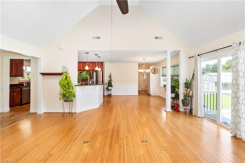 Photo 10 of 47 residential for sale in Moyock virginia