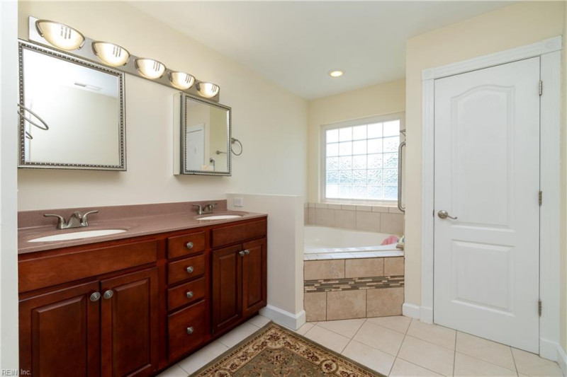 Photo 23 of 47 residential for sale in Moyock virginia