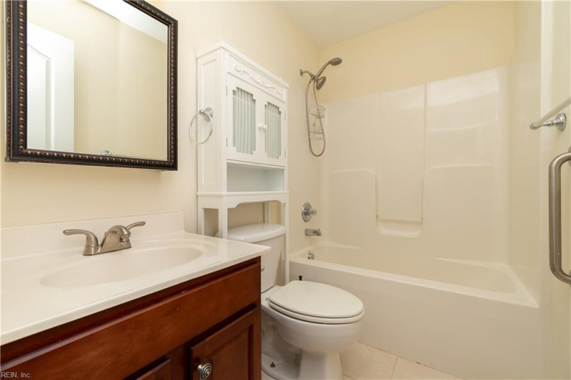 Photo 29 of 47 residential for sale in Moyock virginia