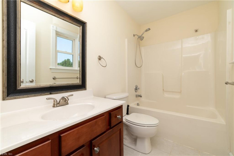 Photo 33 of 47 residential for sale in Moyock virginia