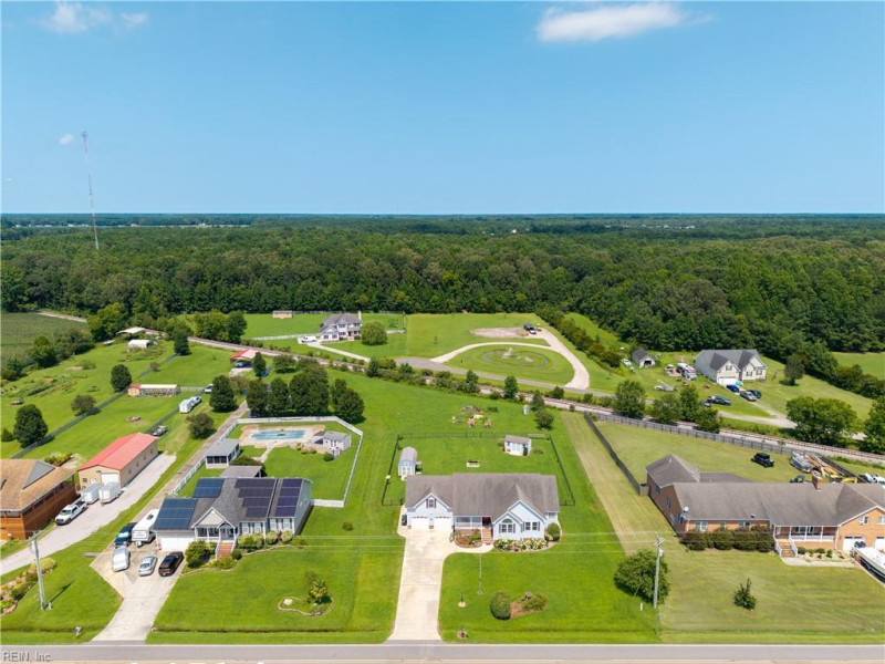 Photo 44 of 47 residential for sale in Moyock virginia