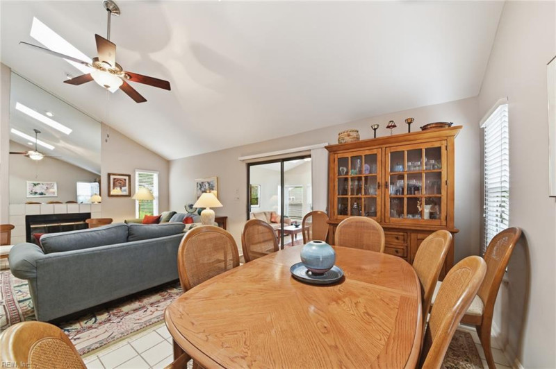 Photo 12 of 40 residential for sale in Virginia Beach virginia