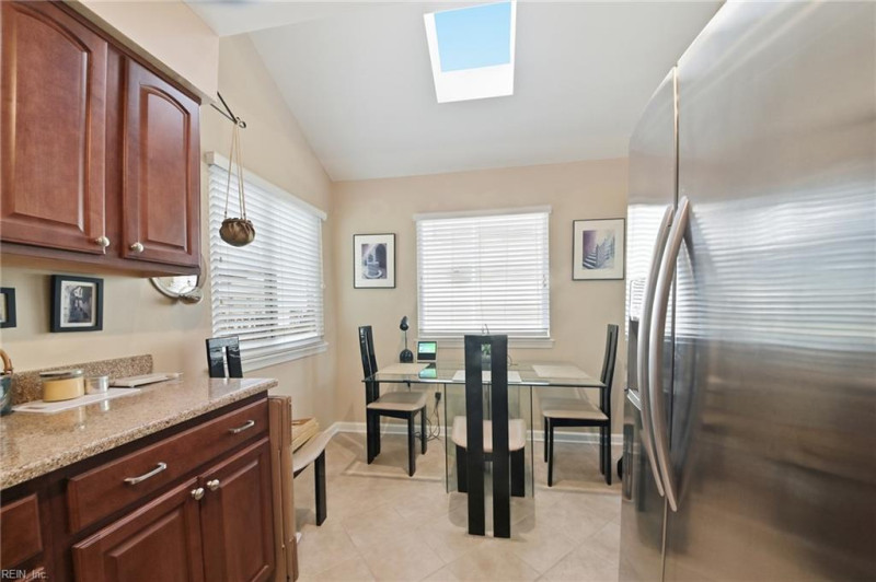 Photo 14 of 40 residential for sale in Virginia Beach virginia