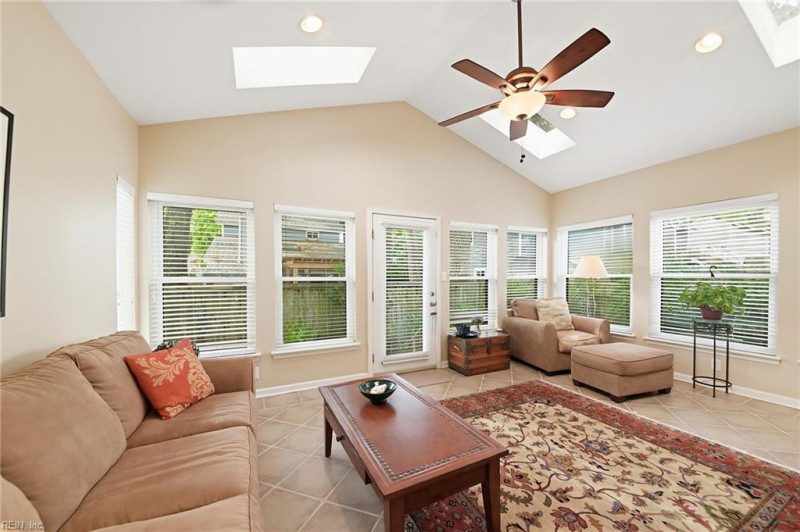 Photo 19 of 40 residential for sale in Virginia Beach virginia
