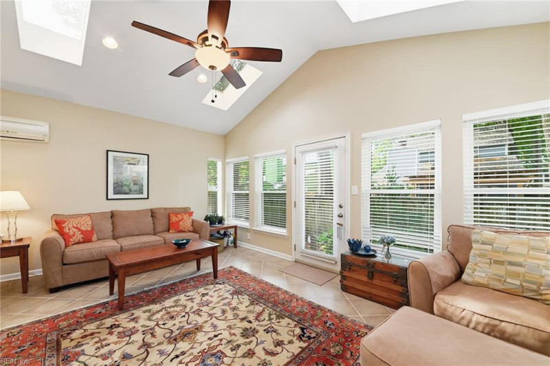 Photo 20 of 40 residential for sale in Virginia Beach virginia