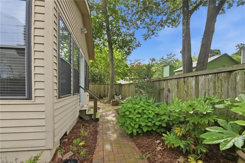 Photo 36 of 40 residential for sale in Virginia Beach virginia