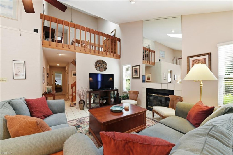 Photo 7 of 40 residential for sale in Virginia Beach virginia
