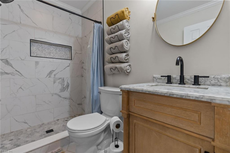Photo 11 of 22 residential for sale in Virginia Beach virginia