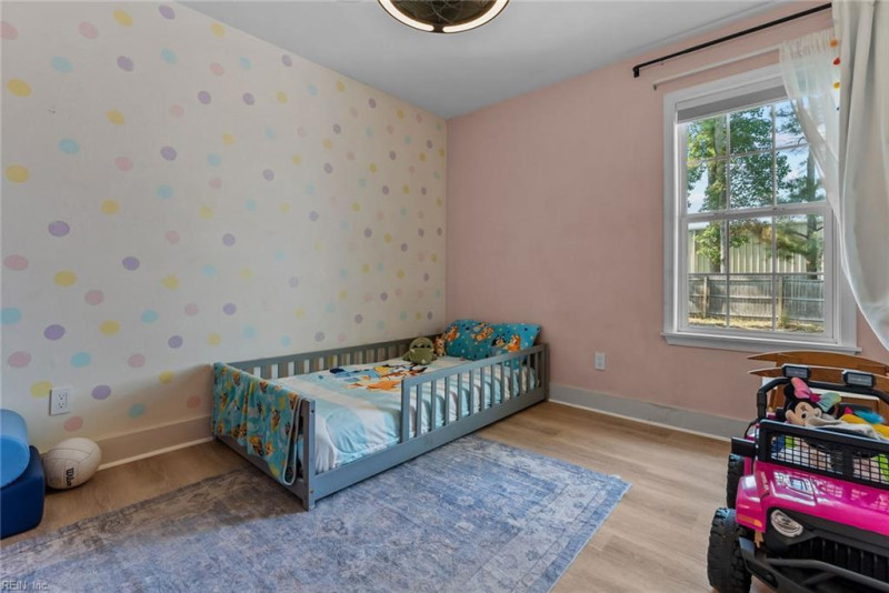 Photo 9 of 22 residential for sale in Virginia Beach virginia