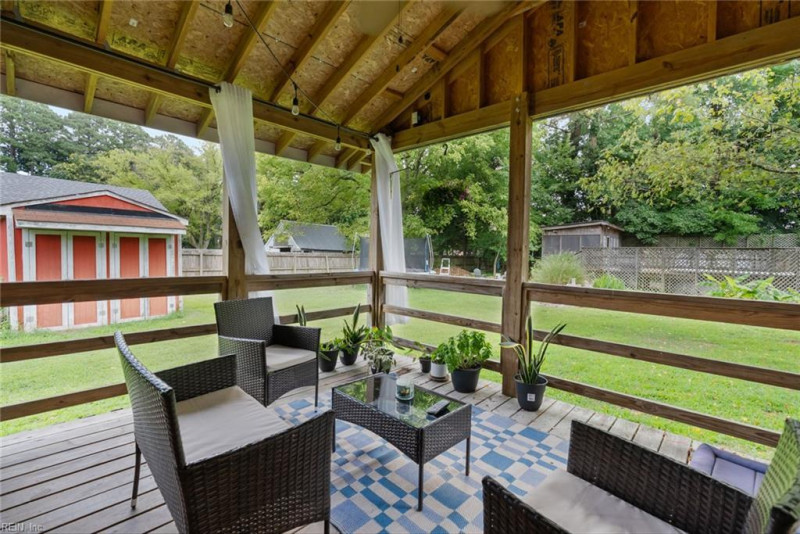 Photo 23 of 31 residential for sale in York County virginia