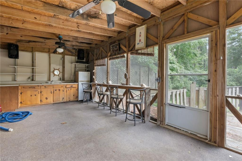 Photo 28 of 31 residential for sale in York County virginia