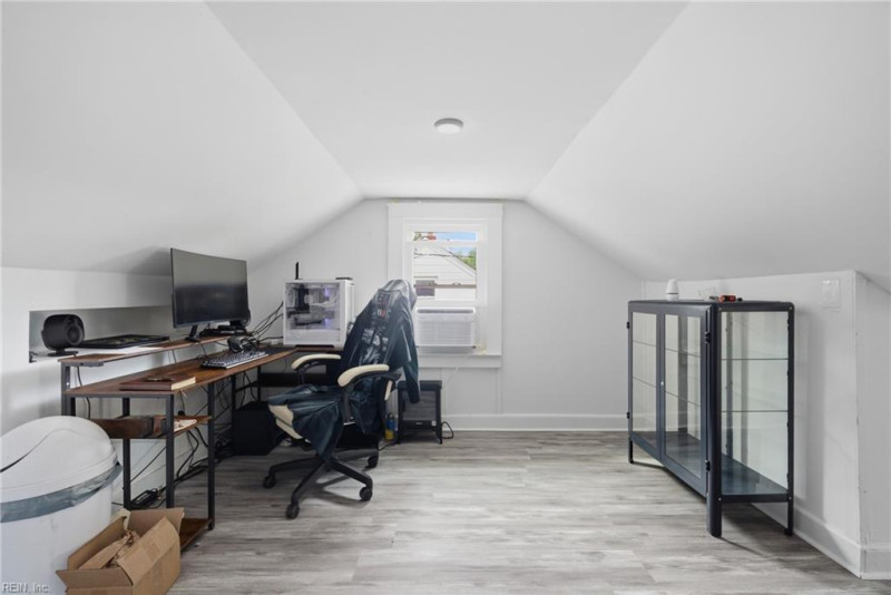 Photo 18 of 30 residential for sale in Norfolk virginia