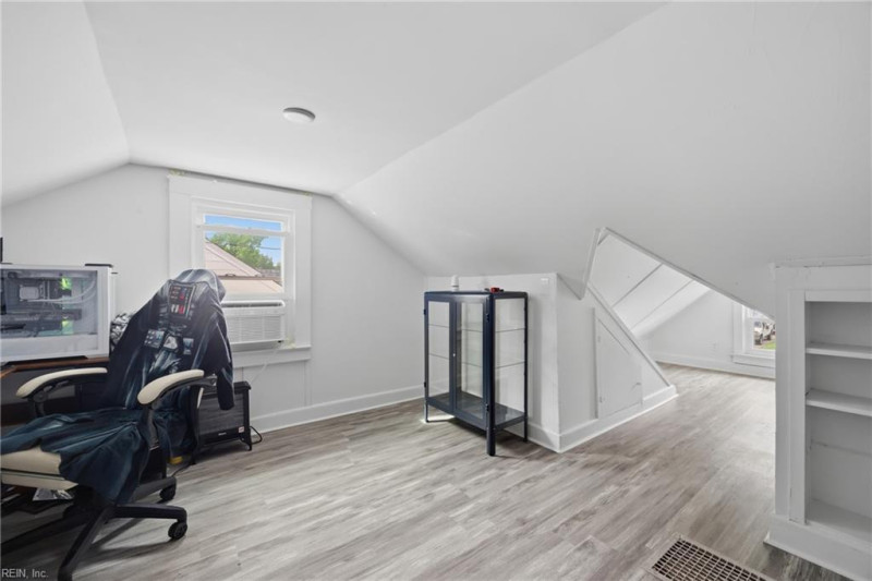 Photo 19 of 30 residential for sale in Norfolk virginia