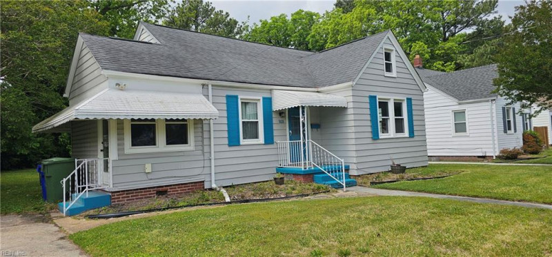 Photo 2 of 30 residential for sale in Norfolk virginia