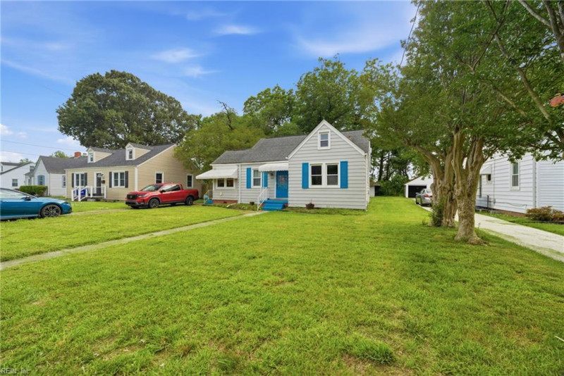 Photo 3 of 30 residential for sale in Norfolk virginia