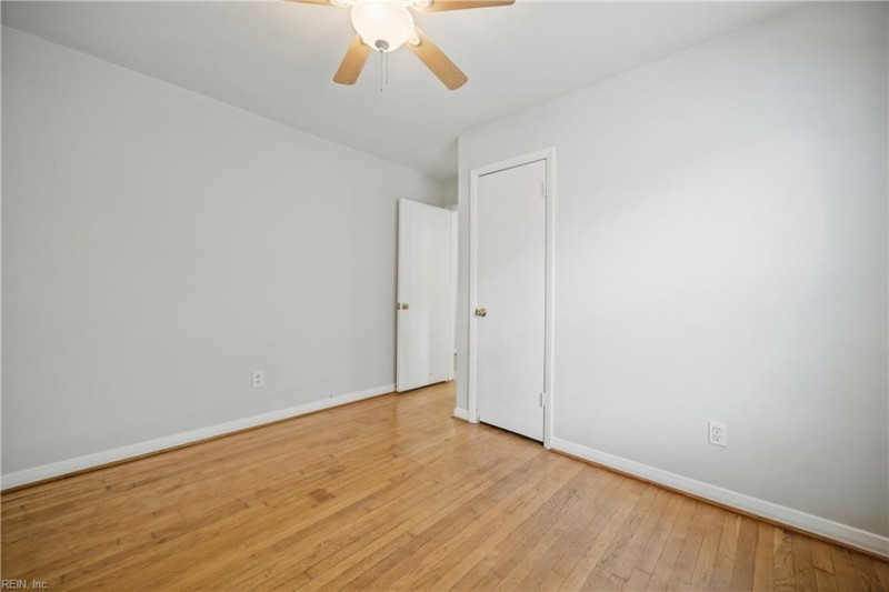 Photo 20 of 33 residential for sale in Hampton virginia