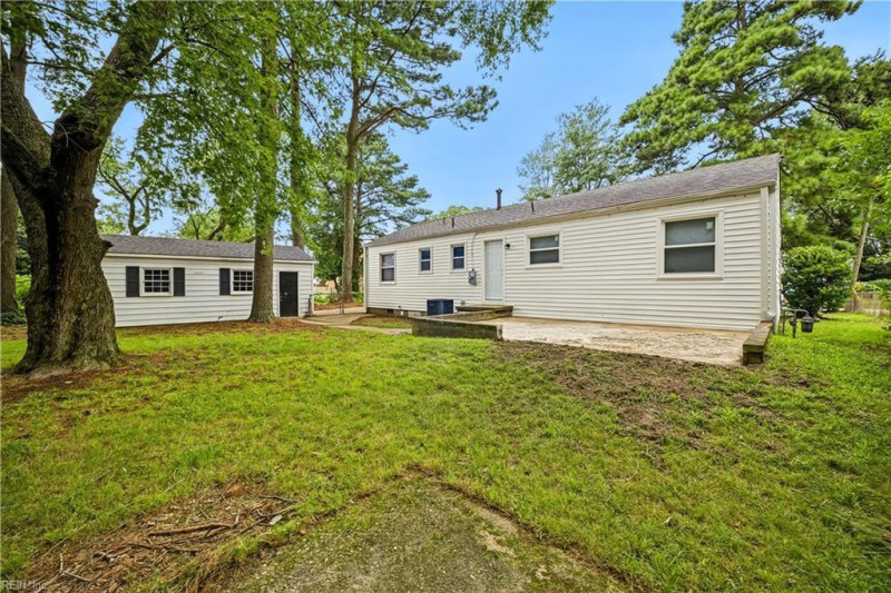 Photo 26 of 33 residential for sale in Hampton virginia