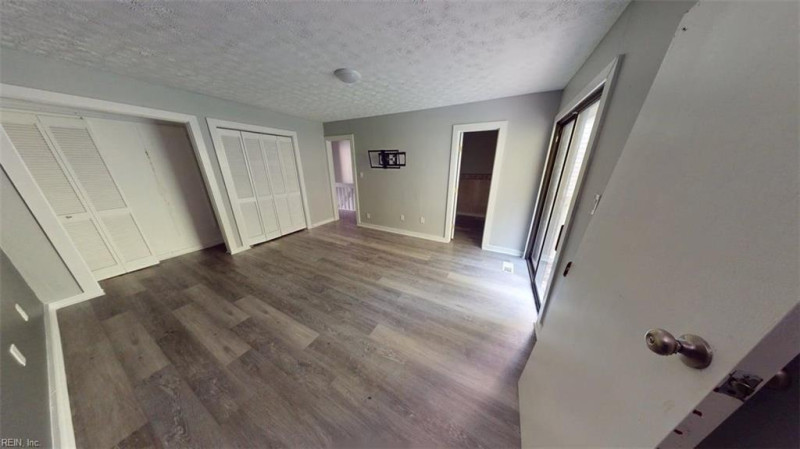 Photo 14 of 32 residential for sale in Newport News virginia