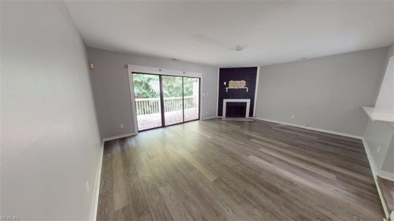 Photo 8 of 32 residential for sale in Newport News virginia