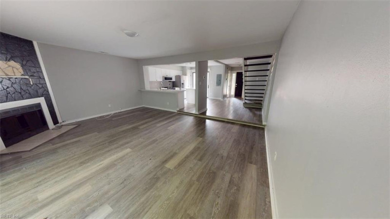 Photo 9 of 32 residential for sale in Newport News virginia