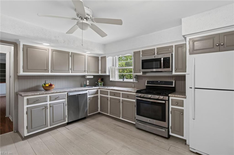 Photo 12 of 34 residential for sale in Portsmouth virginia Photo 12 of 34 residential for sale in Portsmouth virginia