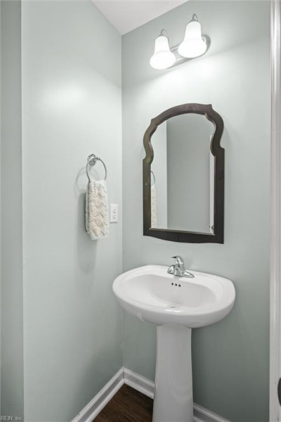 Photo 14 of 32 residential for sale in Virginia Beach virginia