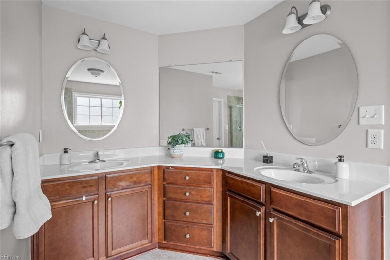 Photo 18 of 32 residential for sale in Virginia Beach virginia