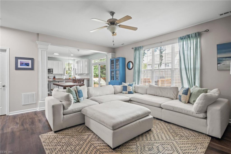 Photo 6 of 32 residential for sale in Virginia Beach virginia