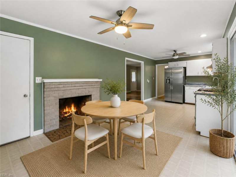 Photo 11 of 39 residential for sale in Newport News virginia