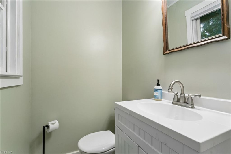 Photo 16 of 39 residential for sale in Newport News virginia