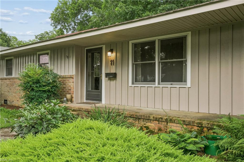 Photo 5 of 39 residential for sale in Newport News virginia