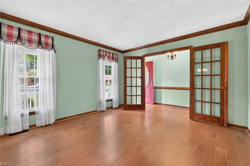 Photo 20 of 45 residential for sale in Chesapeake virginia Photo 20 of 45 residential for sale in Chesapeake virginia