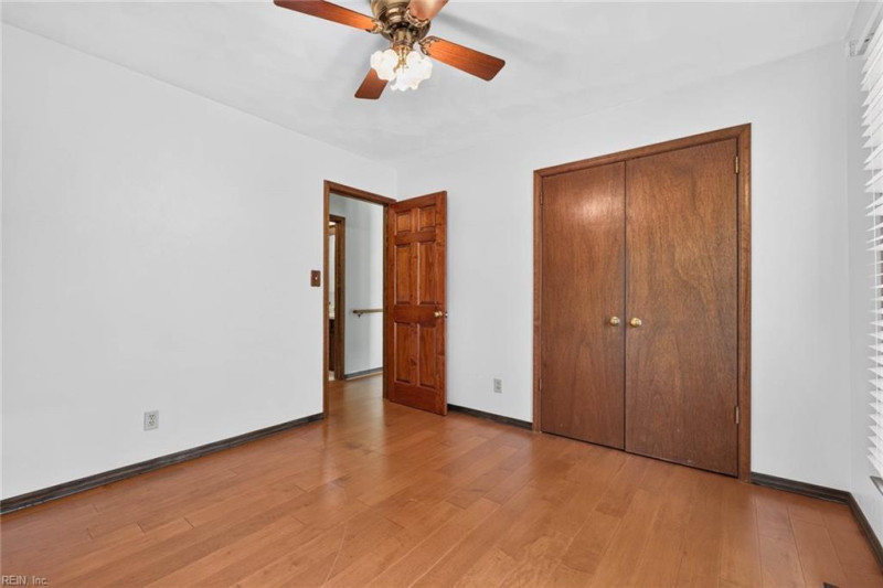 Photo 30 of 45 residential for sale in Chesapeake virginia Photo 30 of 45 residential for sale in Chesapeake virginia