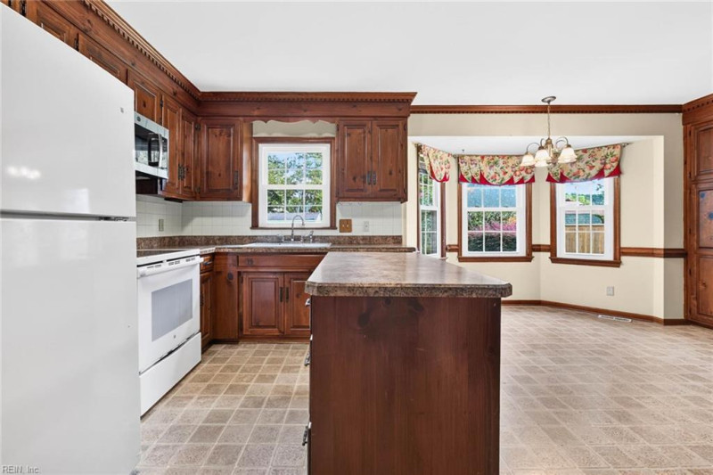 Photo 8 of 45 residential for sale in Chesapeake virginia Photo 8 of 45 residential for sale in Chesapeake virginia