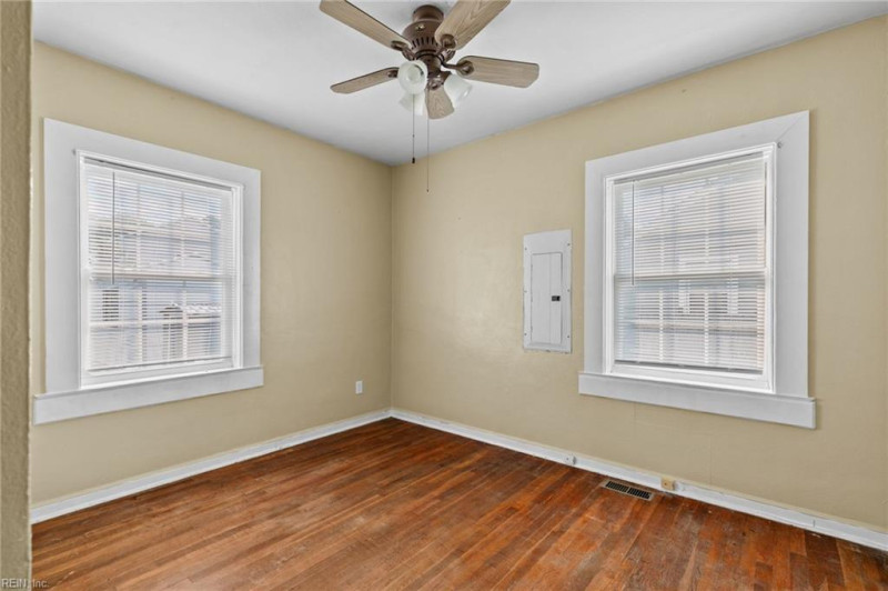 Photo 7 of 30 residential for sale in Hampton virginia Photo 7 of 30 residential for sale in Hampton virginia