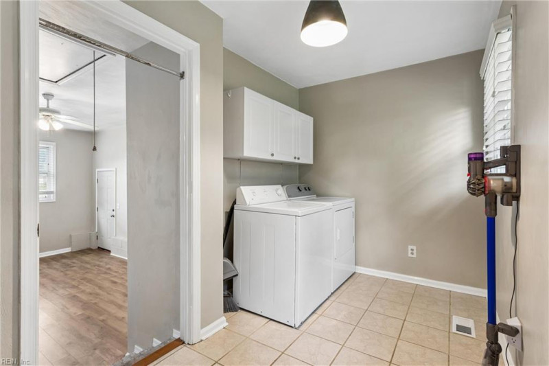 Photo 19 of 37 residential for sale in Chesapeake virginia Photo 19 of 37 residential for sale in Chesapeake virginia