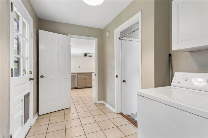 Photo 20 of 37 residential for sale in Chesapeake virginia Photo 20 of 37 residential for sale in Chesapeake virginia