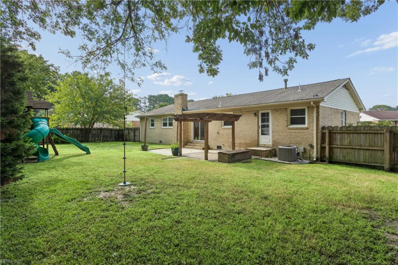 Photo 31 of 37 residential for sale in Chesapeake virginia Photo 31 of 37 residential for sale in Chesapeake virginia