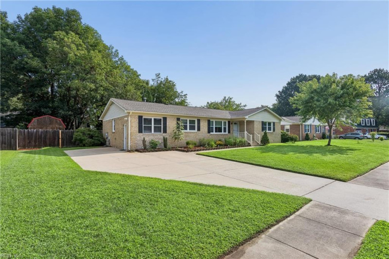 Photo 4 of 37 residential for sale in Chesapeake virginia Photo 4 of 37 residential for sale in Chesapeake virginia