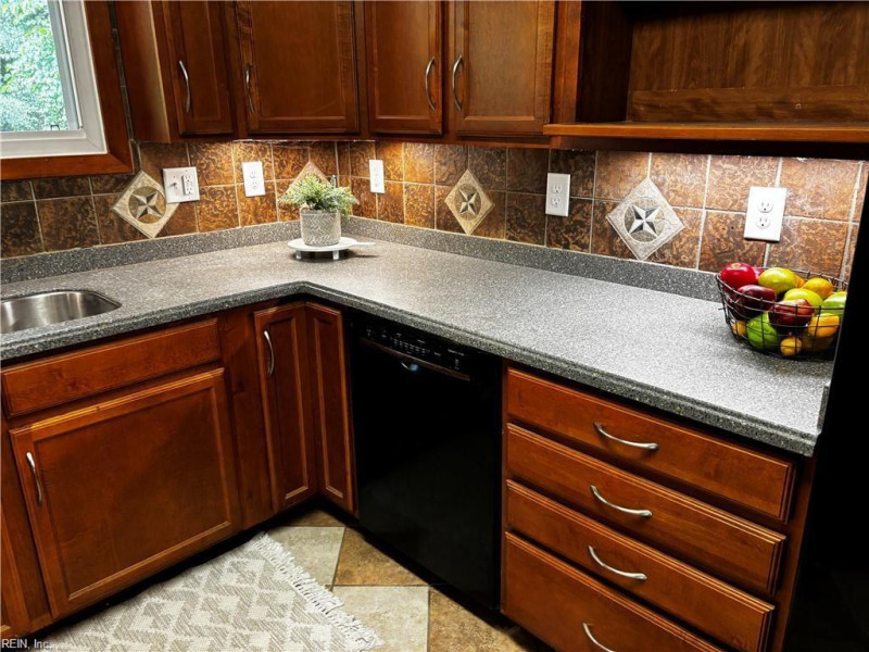 Photo 9 of 20 residential for sale in Newport News virginia Photo 9 of 20 residential for sale in Newport News virginia