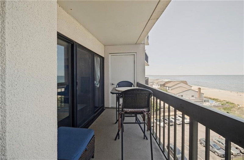 Photo 18 of 41 residential for sale in Virginia Beach virginia