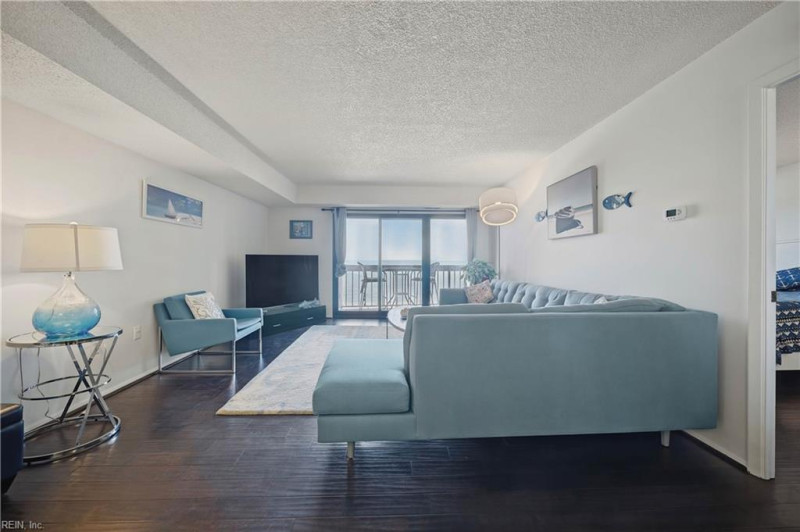 Photo 5 of 41 residential for sale in Virginia Beach virginia