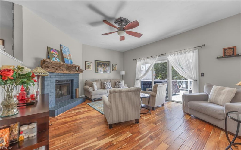 Photo 4 of 26 residential for sale in Norfolk virginia