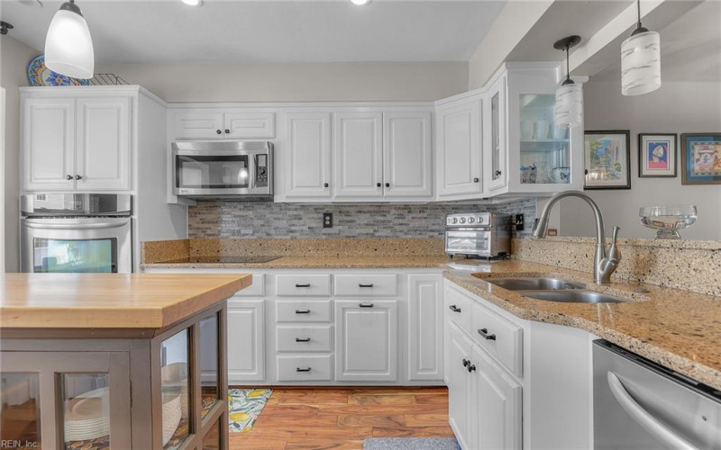 Photo 9 of 26 residential for sale in Norfolk virginia